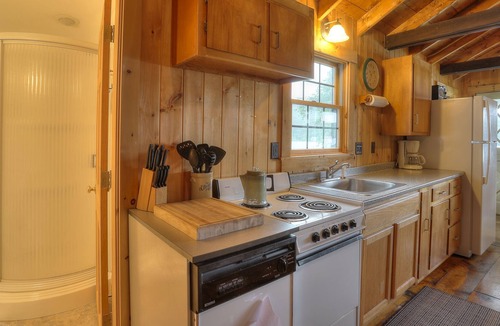 Rangeley Cottage | Home on the Range - Guest House