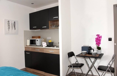 Langon Hotel | Home Place