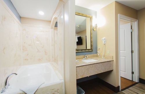 Willow Meadows/Willowbend Area Hotel | Home Place Inn