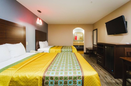 Willow Meadows/Willowbend Area Hotel | Home Place Inn