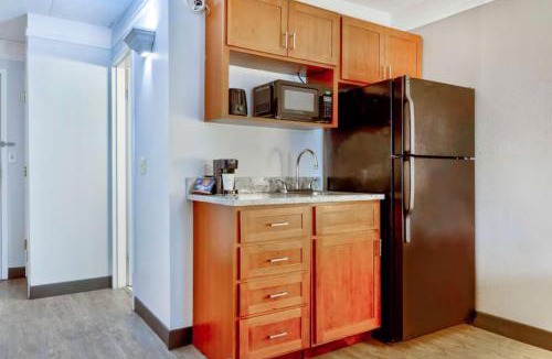 Bartlesville Hotel | Home Place Suites