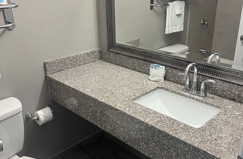 Bartlesville Hotel | Home Place Suites