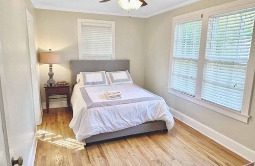 New Albany Cottage | Home/PrivateYard/Walk2TrailDowntown