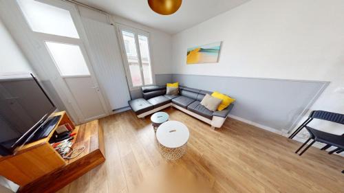 Saint-Martin-du-Littoral Apartment | Home - Rue Joseph Morlent