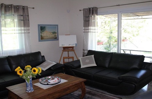 Saint-Hippolyte-du-Fort Hotel | HOME SHUNGITE, calmness, relaxation and so much to discover