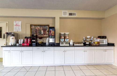 Wetmore Hotel | Home Suites Hill Country