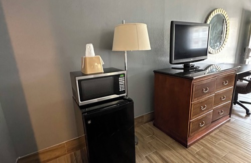 Wetmore Hotel | Home Suites Hill Country