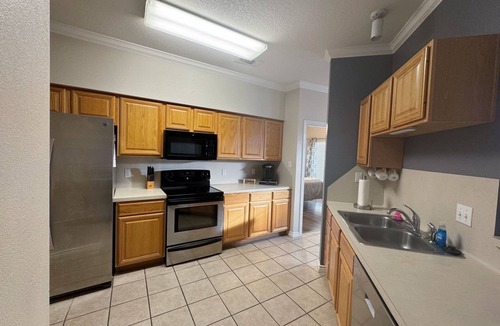 Southwood Valley Condo | Home Sweet College Station! 3bed/2bath, Minutes away from Texas A&M University.