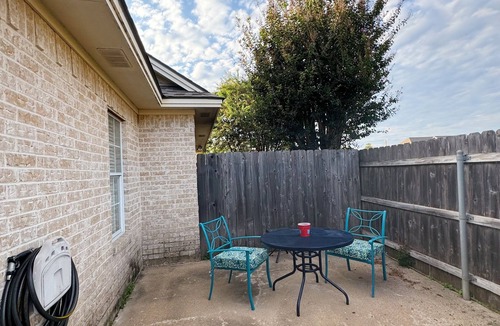 Southwood Valley Condo | Home Sweet College Station! 3bed/2bath, Minutes away from Texas A&M University.