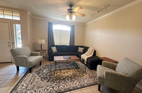 Southwood Valley Condo | Home Sweet College Station! 3bed/2bath, Minutes away from Texas A&M University.
