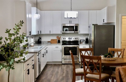 Decatur House | "Home Sweet Hangout"