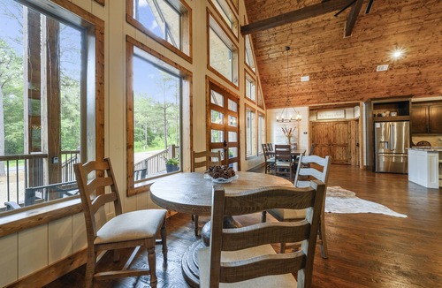 Hochatown Cabin | Home Sweet 'Homa: Rustic Chic Luxury- 5 Bedroom Cabin w/ALL Amenities!