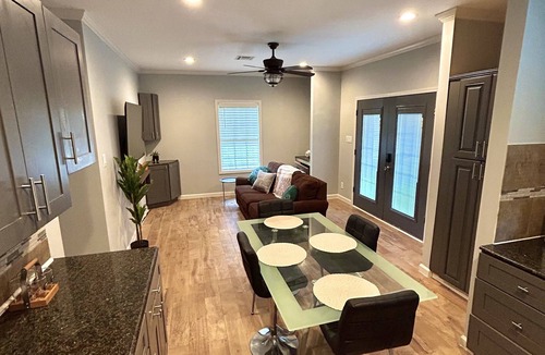 Monroe Apartment | Home Sweet Home - A luxurious escape