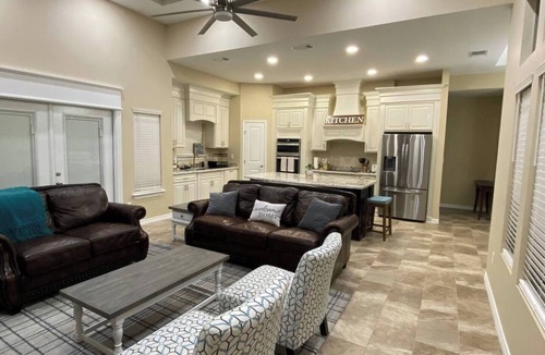 Eagle Pass House | Home Sweet Home Awaits you