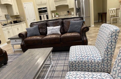 Eagle Pass House | Home Sweet Home Awaits you