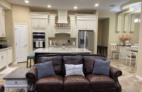 Eagle Pass House | Home Sweet Home Awaits you