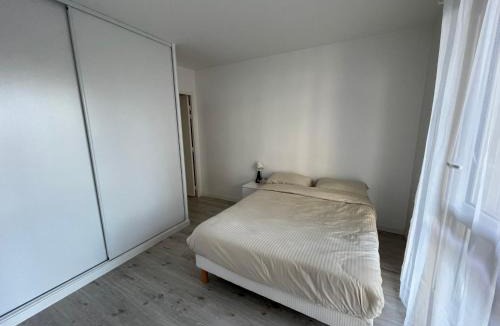 Noisy-le-Grand Apartment | Home Sweet Home
