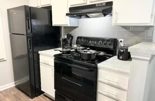 Morrow Apartment | Home Theater Sleeps 8 WiFi