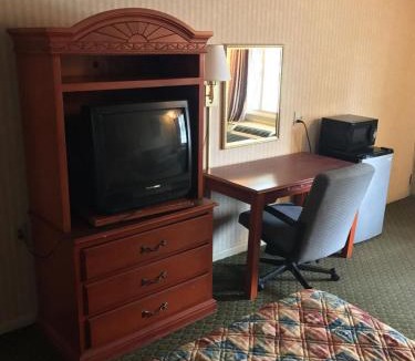 Flint Hotel | Home Town Inn