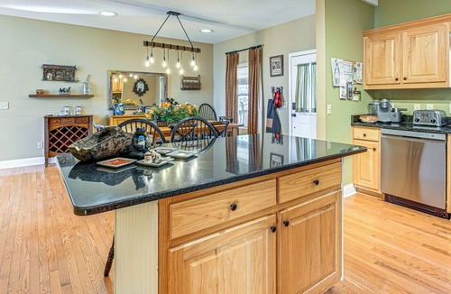 Sapphire Cottage | Home w/Fire Pit & River Access in Sapphire Valley