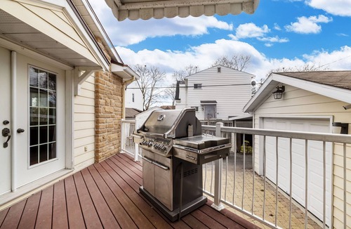 Westboro House | Home w hot tub/4 beds/4 car parking/1845 sq. ft.