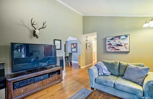 Picnic Point-North Lynnwood House | Home w/Hot Tub: 7 Mi to Edmonds Waterfront!