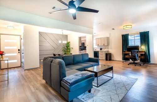 Medical Center District House | Home w/Huge Fenced Yard