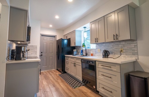 Medical Center District House | Home w/Huge Fenced Yard