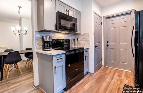 Medical Center District House | Home w/Huge Fenced Yard