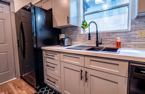 Medical Center District House | Home w/Huge Fenced Yard