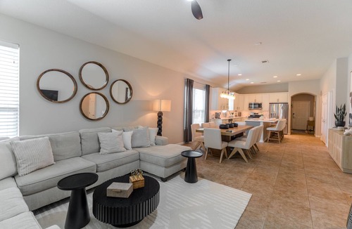 Indian Springs House | Home w Jacuzzi & Putting Green!