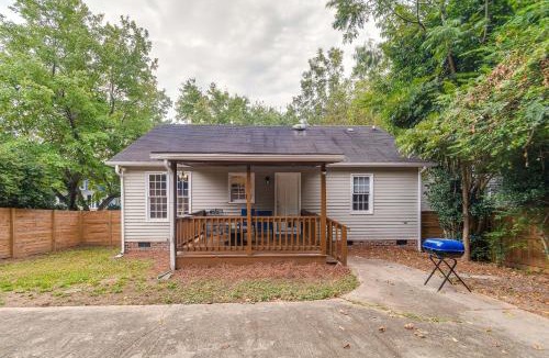 Downtown House | Home w/Pet-Friendly Yard, 1 Mi to Dtwn Raleigh!