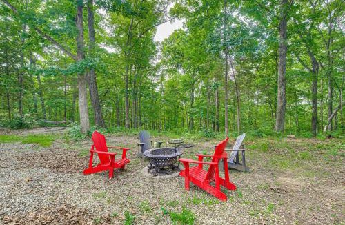 Wright City House | Home w/Trail Access on 19 Acres in Wright City!