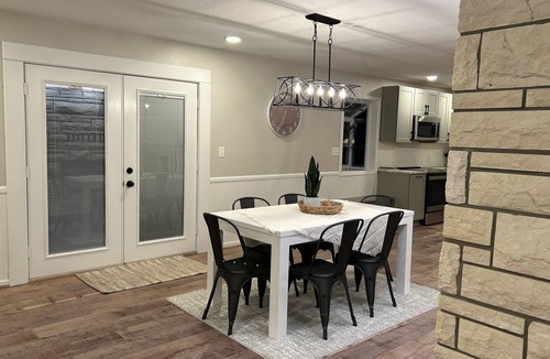 Marshfield House | Home with a park view gives you country living in the heart of Marshfield