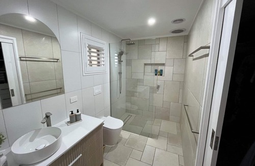 Ocean Grove House | Home With a View Close to Beach