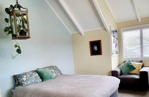 Omokoroa House | Home with ample space for everyone