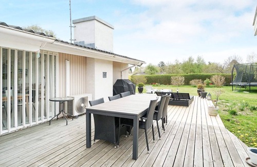 Dronningmolle House | Home with Chromecast near Beach