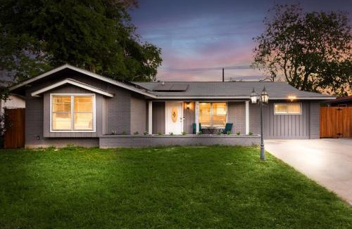 Lackland Terrace House | Home with pool and Hot tub in central San Antonio