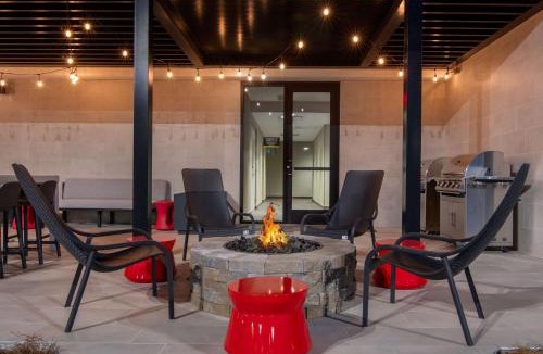 Downtown Jacksonville Hotel | Home2 Suites By Hilton Jacksonville Downtown