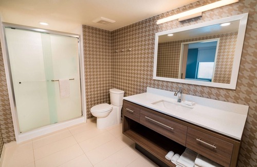 Greenacres Hotel | Home2 Suites by Hilton Bakersfield