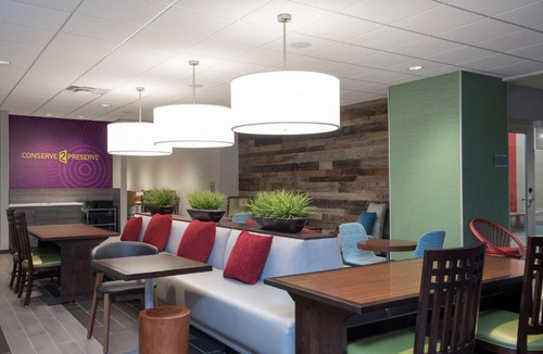 Mile Square Hotel | Home2 Suites by Hilton Indianapolis Downtown Indianapolis