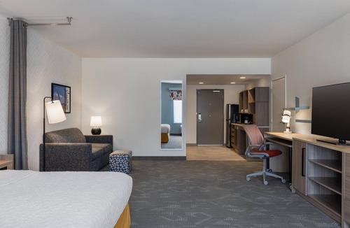Ames Hotel | Home2 Suites By Hilton Ames
