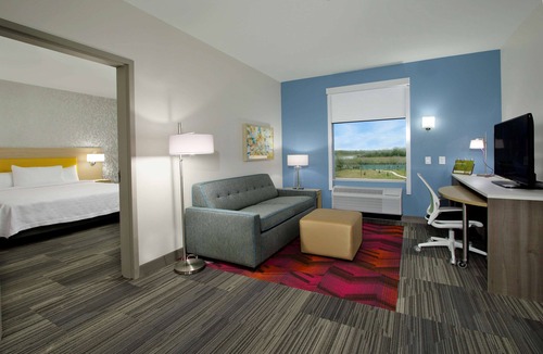 Beaumont Hotel | Home2 Suites by Hilton Beaumont