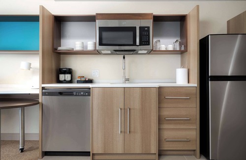 Franklin Hotel | Home2 Suites by Hilton Boston Franklin