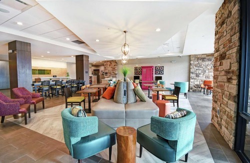 Beloit Hotel | Home2 Suites By Hilton Beloit