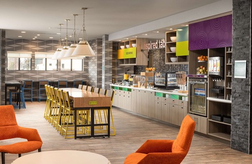 Larkspur Hotel | Home2 Suites by Hilton Bend