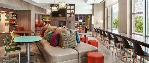 Near South Side Hotel | Home2 Suites By Hilton Chicago McCormick Place