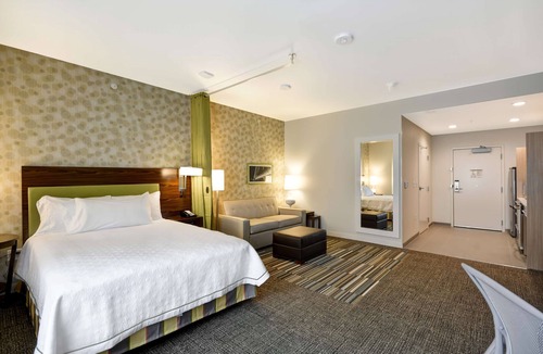 Old East Dallas Hotel | Home2 Suites by Hilton Dallas Downtown at Baylor Scott & White