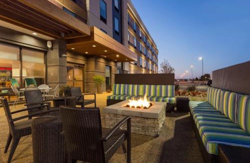 Fargo Hotel | Home2 Suites by Hilton Fargo