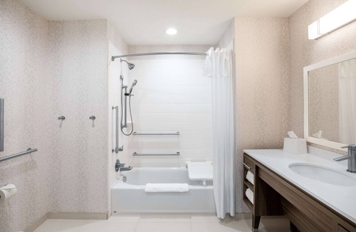 Greater Greenspoint Hotel | Home2 Suites by Hilton Houston IAH Airport Beltway 8